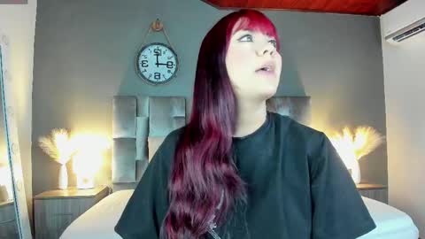 Snapshot of alaiarogers chatting on February 2025 11:36:02 AM Alaia online show from February 2025 11:36:02 AM