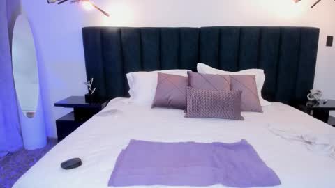 Alaia online show from February 2026 07:53:01 PM