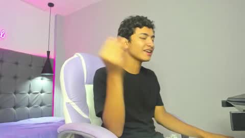 Alam online show from October 2025 03:23:02 PM