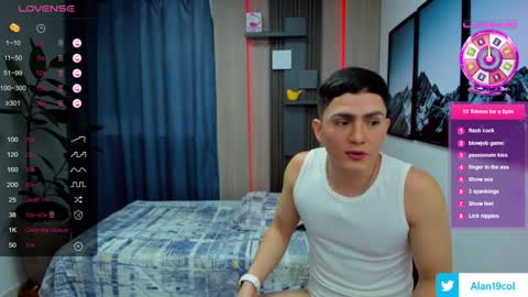 Alan  Kevin can we reach 100 thumbs up please guys  online show from January 2025 11:33:01 AM