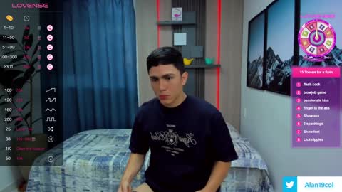 Alan  Kevin can we reach 100 thumbs up please guys  online show from January 2025 11:32:02 AM