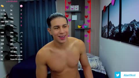 Alan  Kevin can we reach 100 thumbs up please guys  online show from February 2025 11:33:01 AM