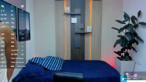 Alan  Kevin can we reach 100 thumbs up please guys  online show from January 2026 07:15:01 PM