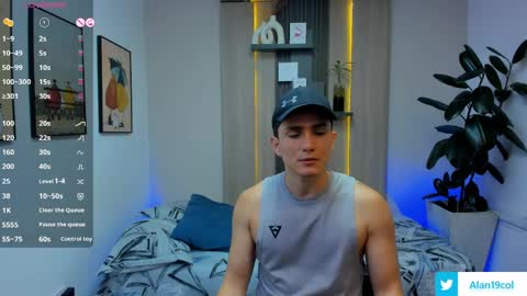 Alan  Kevin can we reach 100 thumbs up please guys  online show from April 2026 07:04:02 PM