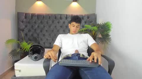 Alan online show from September 2025 01:00:02 PM