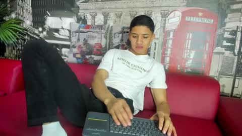 Snapshot of alan_santhos chatting on December 2024 11:50:02 PM ---Alan--- online show from December 2024 11:50:02 PM