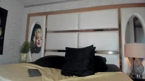 ---Alan--- online show from December 2025 05:27:02 AM