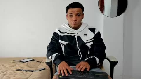 alan_vitori online show from July 2026 11:44:01 PM