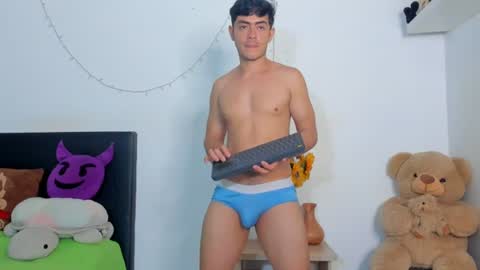 Snapshot of alan_zk chatting on June 2026 06:52:01 AM Alan online show from June 2026 06:52:01 AM