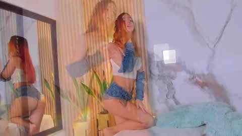 A L A N A  online show from November 2025 10:58:01 AM