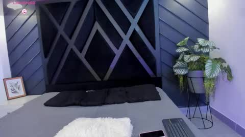 ALANA COX online show from October 2025 11:37:01 PM