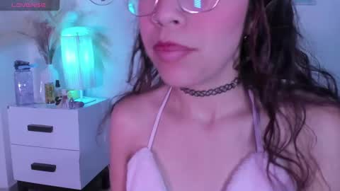 Snapshot of alana_jansen chatting on December 2024 04:29:02 PM Alana online show from December 2024 04:29:02 PM