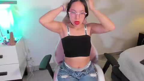 Snapshot of alana_jansen chatting on December 2024 03:41:01 AM Alana online show from December 2024 03:41:01 AM