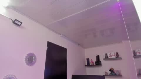 Maeve  online show from January 2025 02:04:01 PM