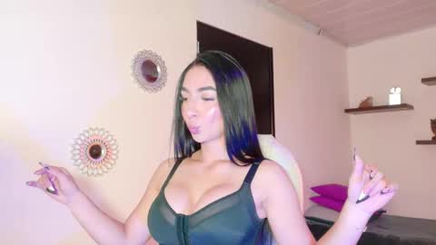 Maeve  online show from January 2026 11:48:02 AM