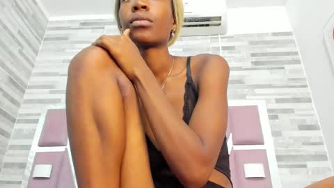 Snapshot of alana_roos chatting on October 2025 06:58:01 PM Alana online show from October 2025 06:58:01 PM