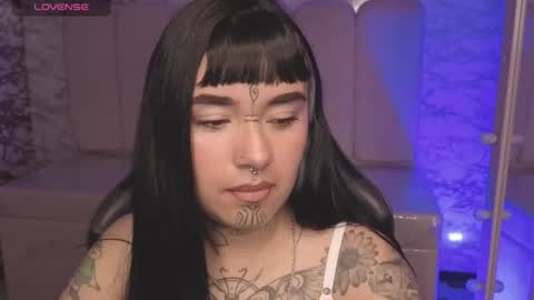 Snapshot of alana_v_ chatting on September 2025 01:12:02 PM Hi Stream 800am to 200pm online show from September 2025 01:12:02 PM