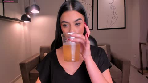 Snapshot of alanacraft chatting on December 2024 04:15:02 AM Alana online show from December 2024 04:15:02 AM