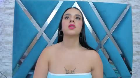Alana Flores online show from February 2025 05:44:01 PM