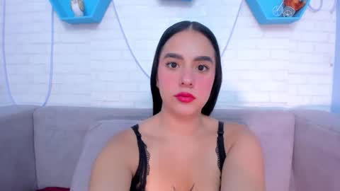 Alana Flores online show from March 2025 11:33:02 AM