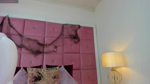 alanah_connors online show from November 2025 12:40:02 PM