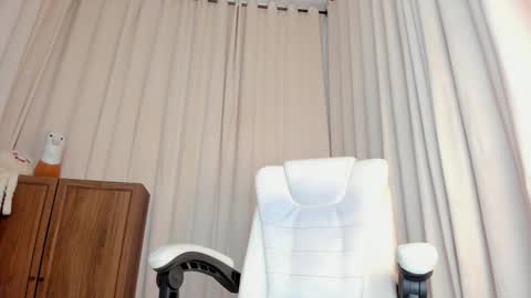 Alana silvana online show from January 2025 12:42:02 PM