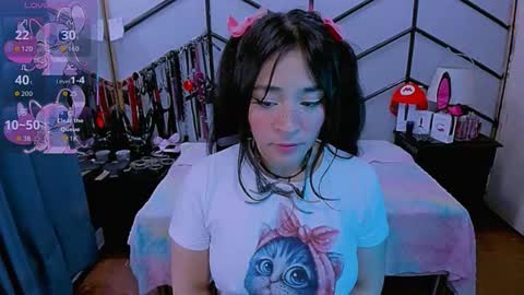 Alana online show from November 2025 07:47:01 PM