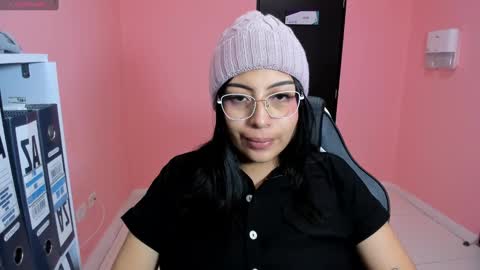 alanapetterson online show from December 2024 01:18:01 PM