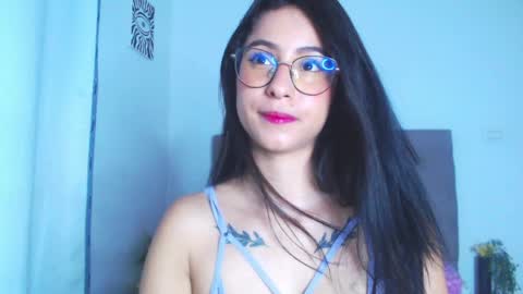 alanasaenz25 online show from June 2026 03:09:02 AM