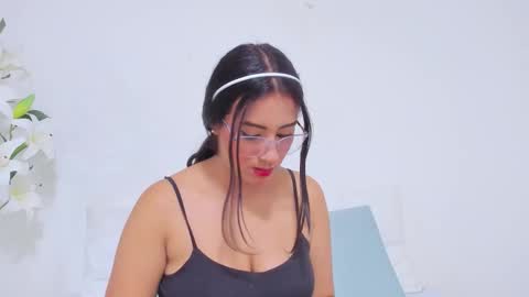  Alana Whitte  online show from January 2026 02:11:01 PM