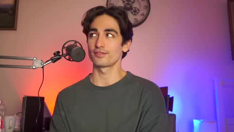 idenavarre online show from January 2025 12:54:01 AM