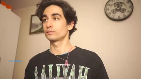 idenavarre online show from February 2025 09:50:02 PM