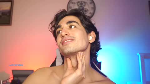 idenavarre online show from February 2025 10:06:02 PM