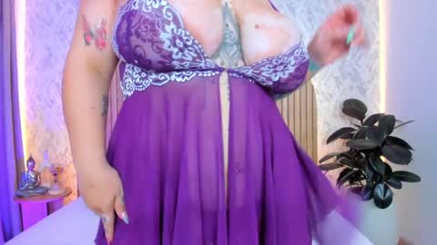 Alanna  online show from December 2024 04:45:01 AM