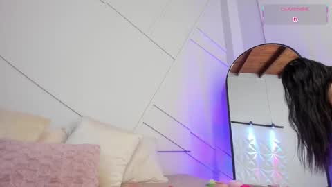 alannarouge online show from November 2025 11:35:01 AM