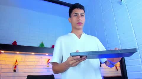 alannaughty_ online show from December 2024 09:13:02 PM