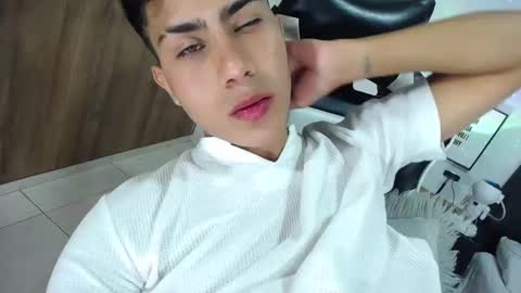 alannaughty_ online show from October 2025 03:31:01 AM