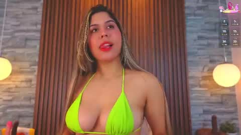 Snapshot of alannavidal chatting on June 2026 03:18:02 AM alannavidal online show from June 2026 03:18:02 AM
