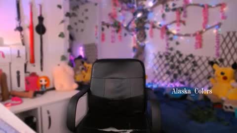 Snapshot of alaska_colors chatting on November 2025 02:06:02 PM Caro online show from November 2025 02:06:02 PM