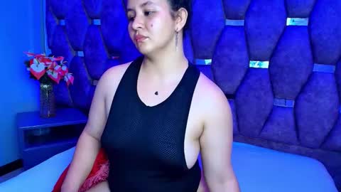AlaSmith  online show from May 2026 06:44:01 AM