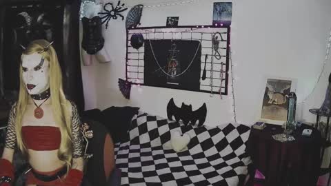 Mistic witch online show from February 2025 08:25:01 PM