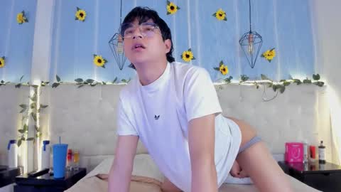 ale_aurarashi online show from October 2025 08:06:02 PM