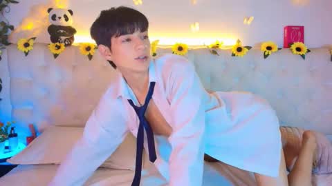 ale_aurarashi online show from March 2026 05:44:01 AM