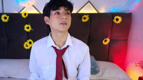 ale_aurarashi online show from April 2026 05:07:01 AM