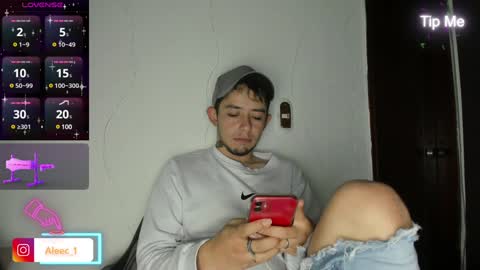 Snapshot of alecadrews_ chatting on January 2025 08:15:02 PM ALEC ANDREWS online show from January 2025 08:15:02 PM