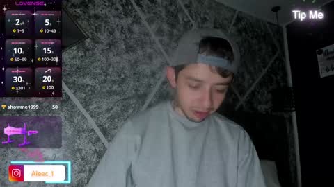 Snapshot of alecadrews_ chatting on January 2025 01:22:02 AM ALEC ANDREWS online show from January 2025 01:22:02 AM