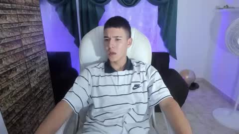 Aleck Boy online show from November 2025 07:47:02 PM