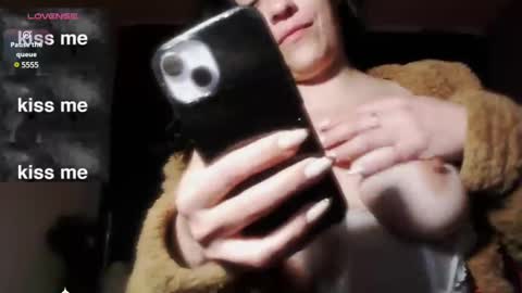 aledelo online show from December 2024 07:10:01 AM