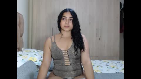 Snapshot of aleejhandra chatting on January 2025 11:06:01 PM alejandra online show from January 2025 11:06:01 PM