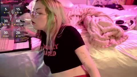 Aleena Che online show from March 2026 12:23:02 AM